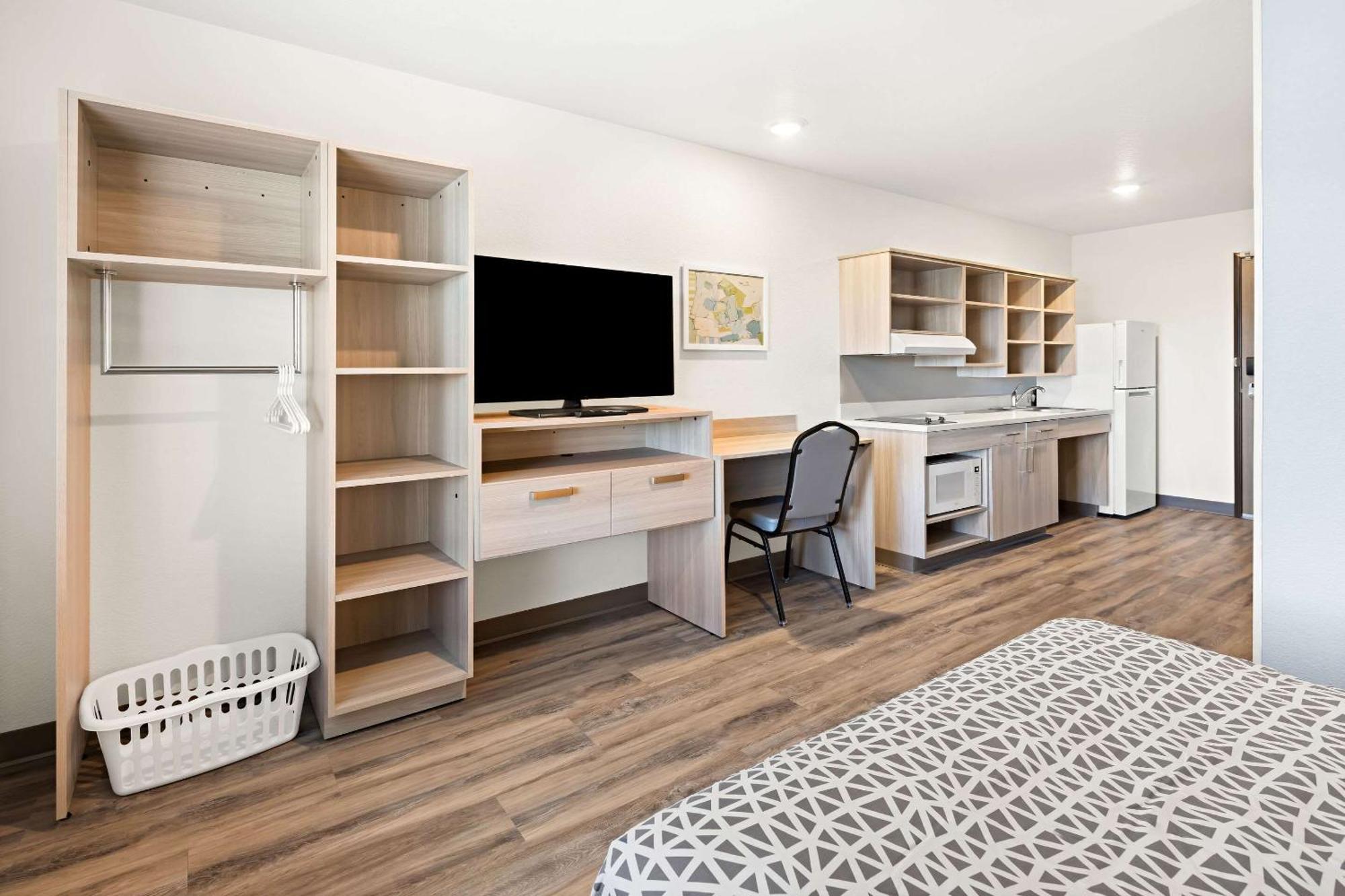 Woodspring Suites ビリングズ エクステリア 写真