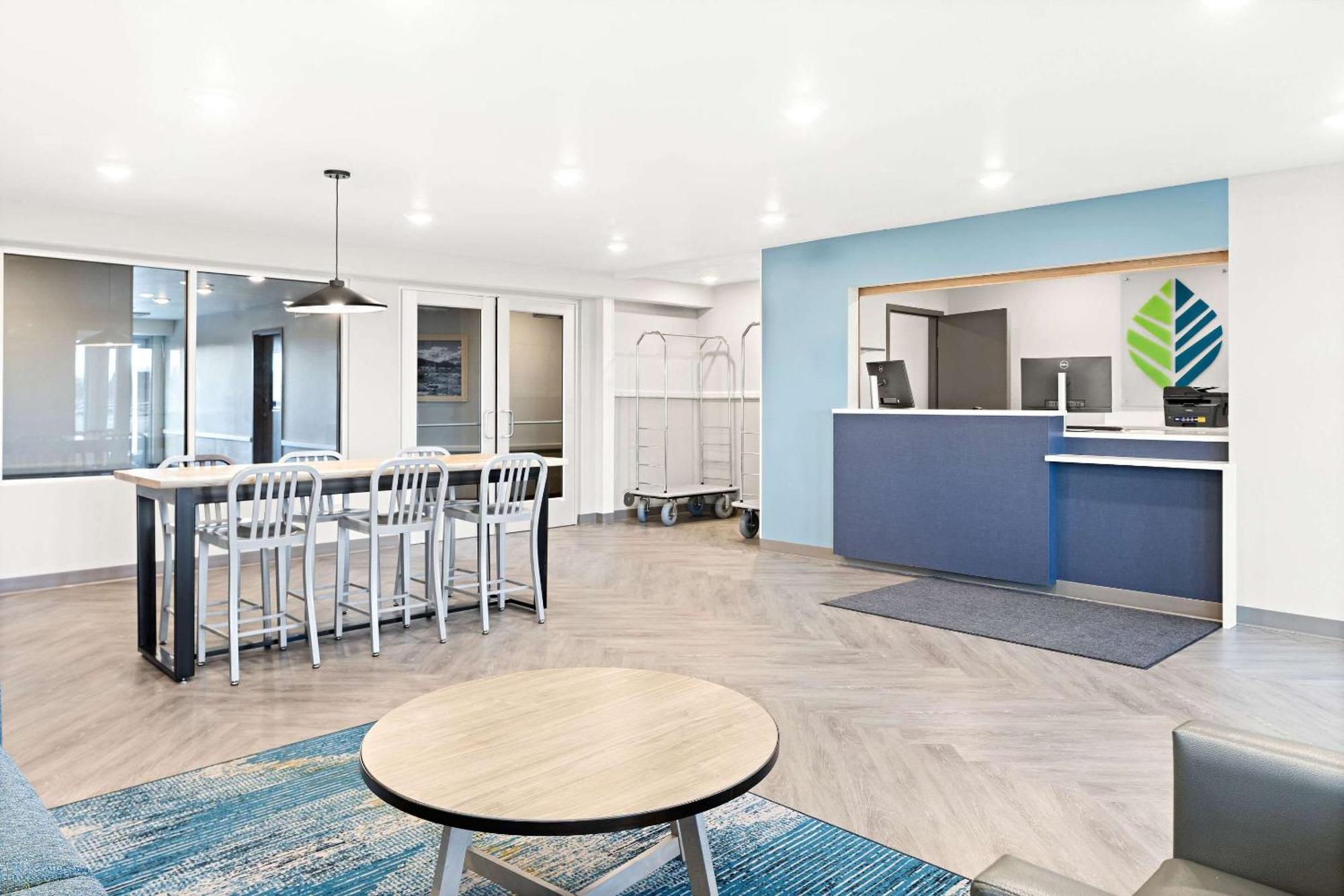 Woodspring Suites ビリングズ エクステリア 写真
